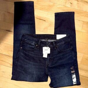 Men’s Athletic Skinny Fit Airflex+Temp Tech Jeans​